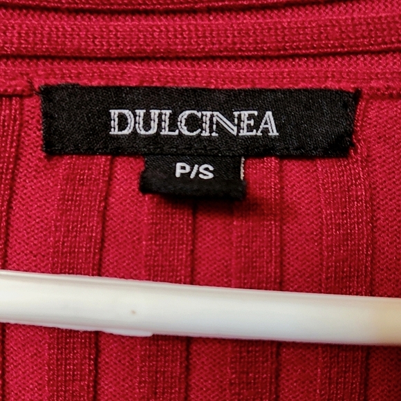 DULCINEA WOMENS SIZE SMALL MED RED TURTLE NECK SWEATER - Picture 9 of 9